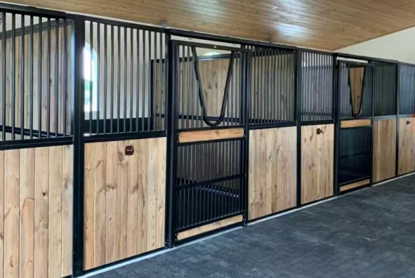 14ft Sliding Door Stall Front Panel – V-Style Design